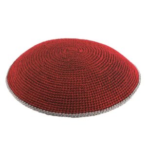 C KNITTED FLAT DMC KIPPAH 13 CM- RED WITH GRAY AROUND