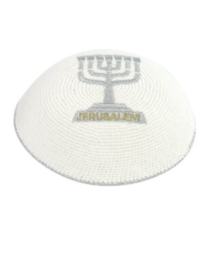 C 16.5 KNITTED KIPPAH WHITE, SLV
