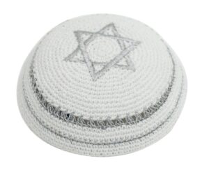 C KNITTED KIPPAH 17 CM- EMBROIDERY WITH MAGEN DAVID
