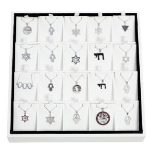 FULL DISPLAY 24X24 CM- ASSORTED 20 PENDANTS, WITH CHAIN