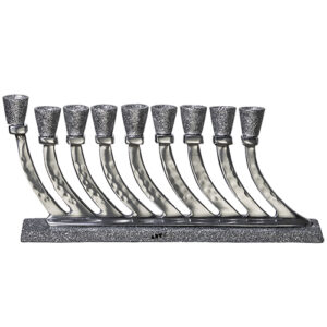 חנוכייה אלומיניום גוון כסף נצנצים עבור נרות 12