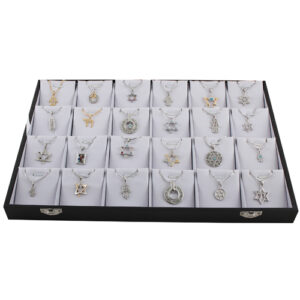 סט 24 תליוני רודיום שונים עם שרשרת על סטנד 51642