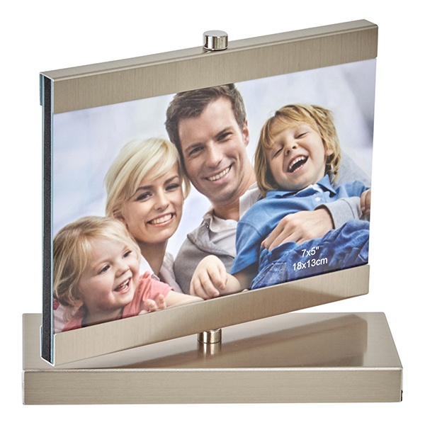 מסגרת ל-2 תמונות 7x5" מסתובבת על ציר 1 מסגרת ל-2 תמונות 7x5" מסתובבת על ציר