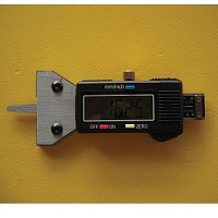 כלי מדידה לבדיקת עומק דופן